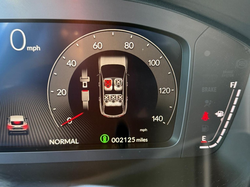 Acura ADX Vehicle Full-screen Gallery Image 20