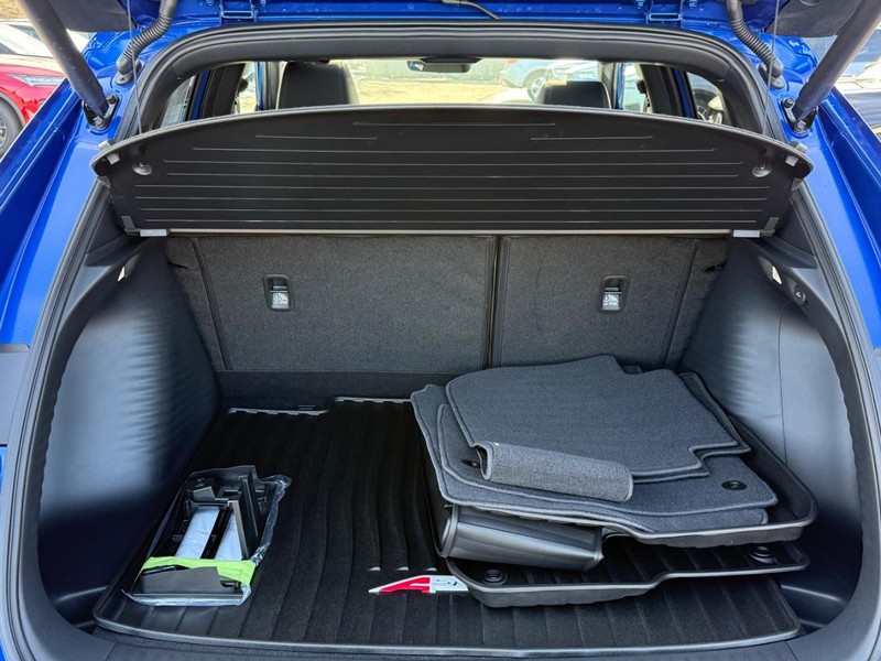 Acura ADX Vehicle Full-screen Gallery Image 04