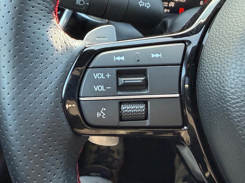 Acura ADX Vehicle Full-screen Gallery Image 17