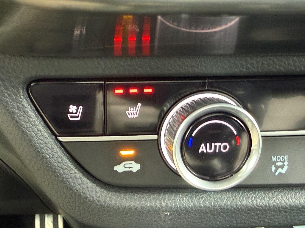 Acura ADX Vehicle Full-screen Gallery Image 21