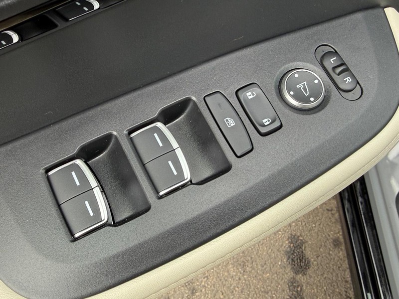 Acura ADX Vehicle Full-screen Gallery Image 14