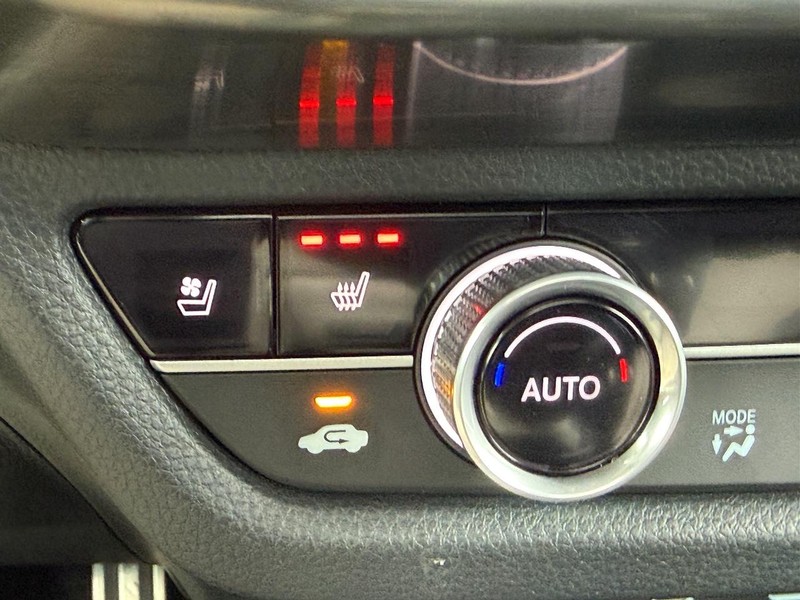 Acura ADX Vehicle Full-screen Gallery Image 21