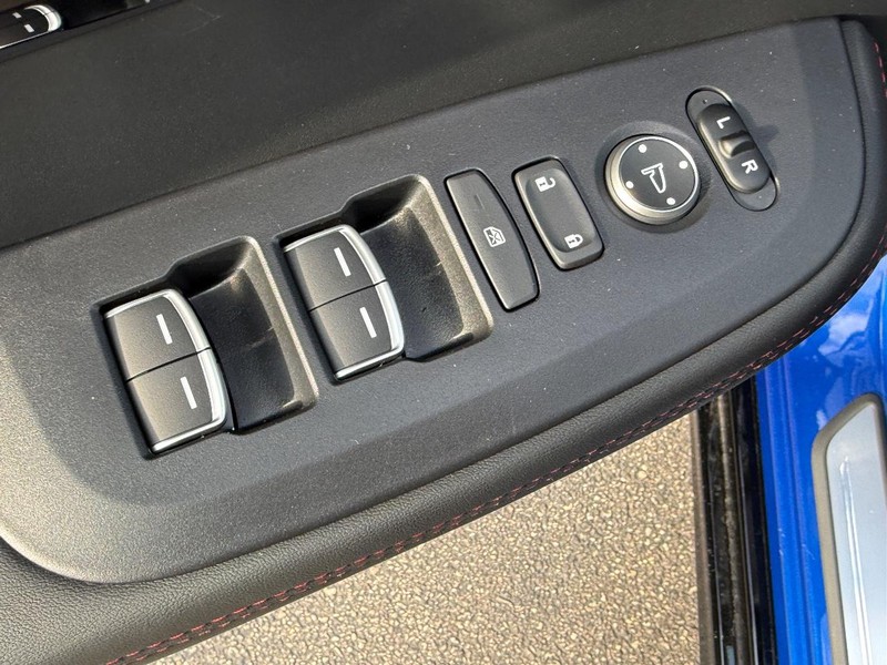 Acura ADX Vehicle Full-screen Gallery Image 15