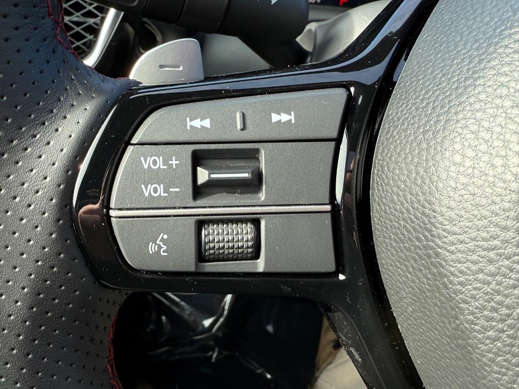 Acura ADX Vehicle Full-screen Gallery Image 17