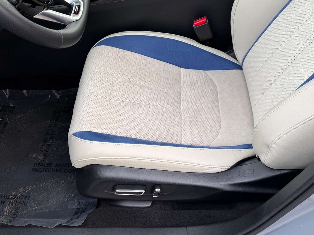 Acura ADX Vehicle Full-screen Gallery Image 16