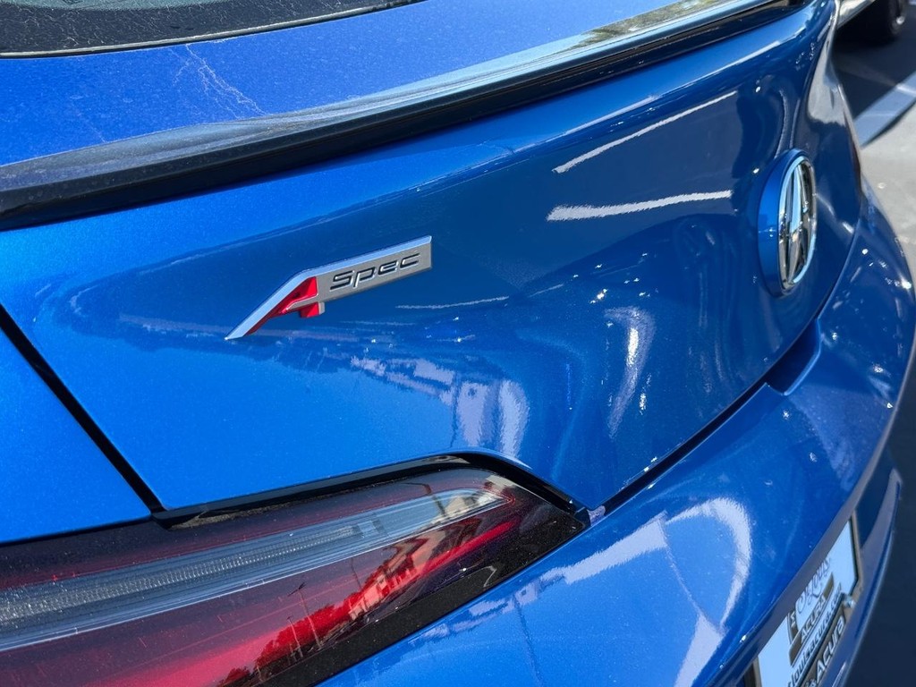 Acura Integra Vehicle Full-screen Gallery Image 04