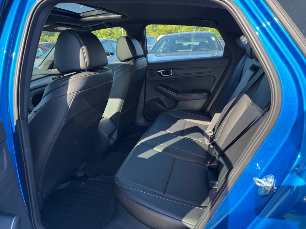 Acura Integra Vehicle Full-screen Gallery Image 06