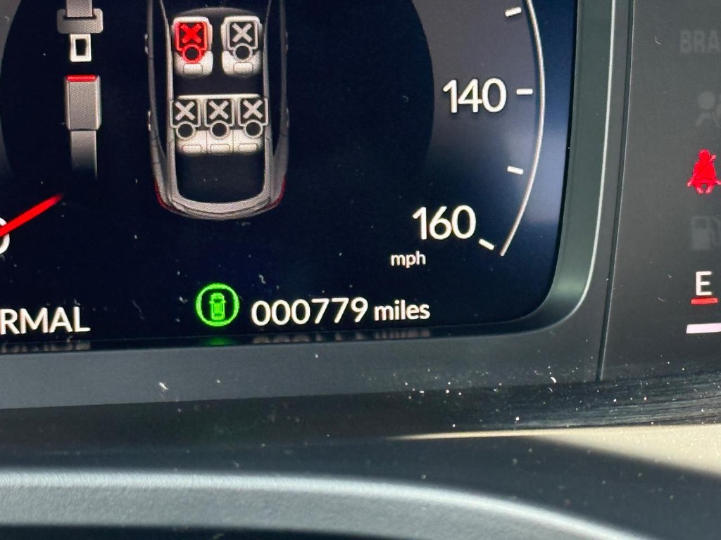 Acura Integra Vehicle Full-screen Gallery Image 16