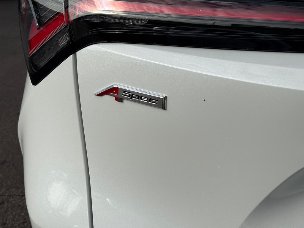 Acura ADX Vehicle Full-screen Gallery Image 06