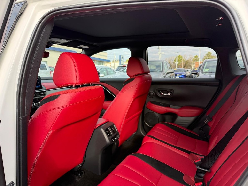 Acura ADX Vehicle Full-screen Gallery Image 11