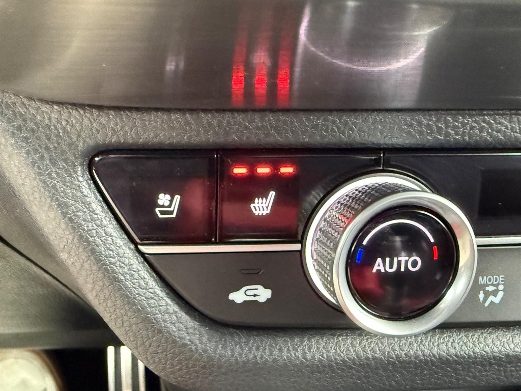 Acura ADX Vehicle Full-screen Gallery Image 22