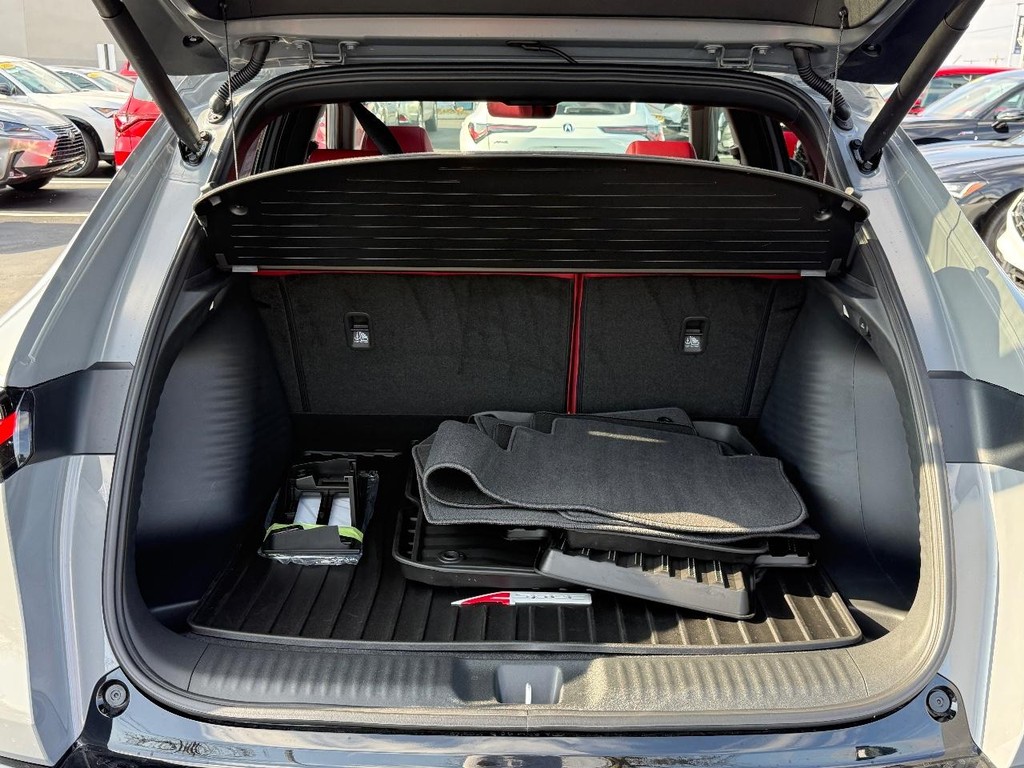 Acura ADX Vehicle Full-screen Gallery Image 04