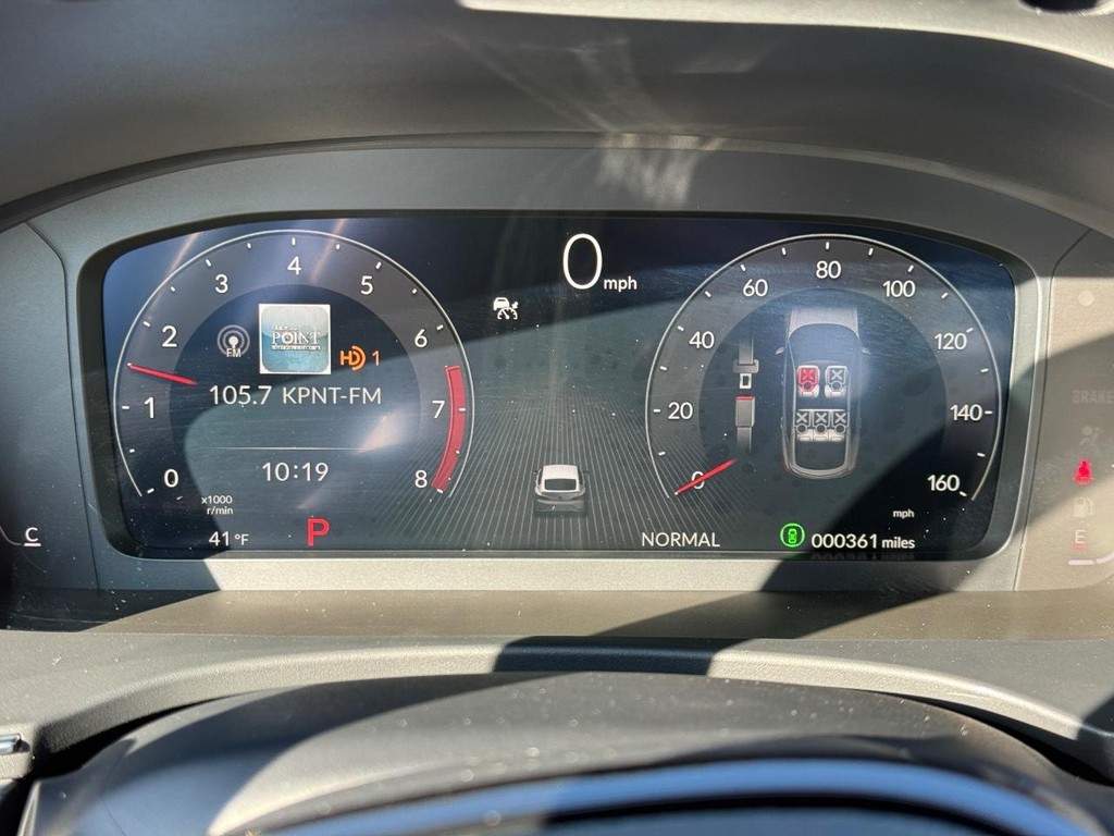 Acura Integra Vehicle Full-screen Gallery Image 13