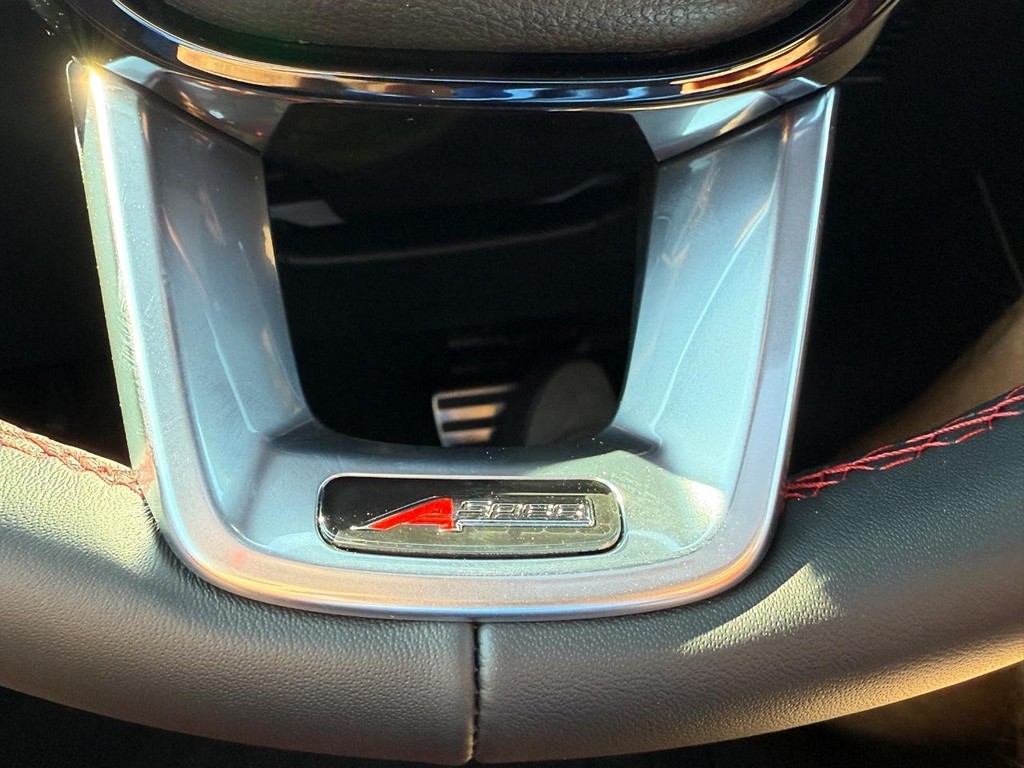 Acura Integra Vehicle Full-screen Gallery Image 17