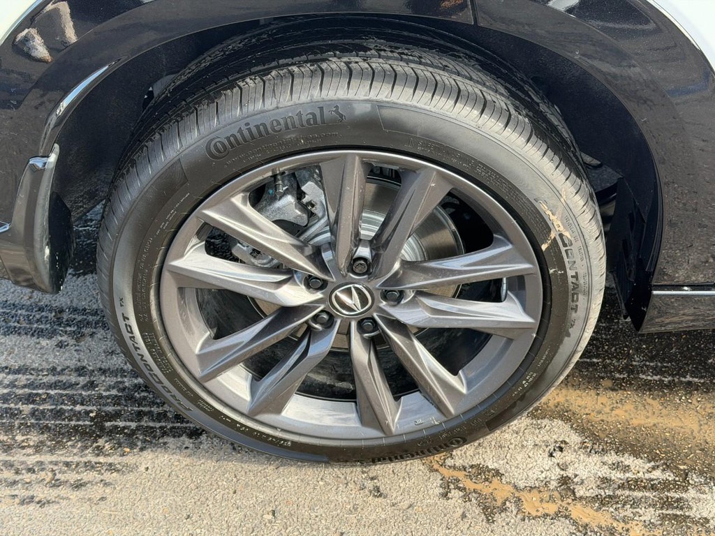 Acura ADX Vehicle Full-screen Gallery Image 09