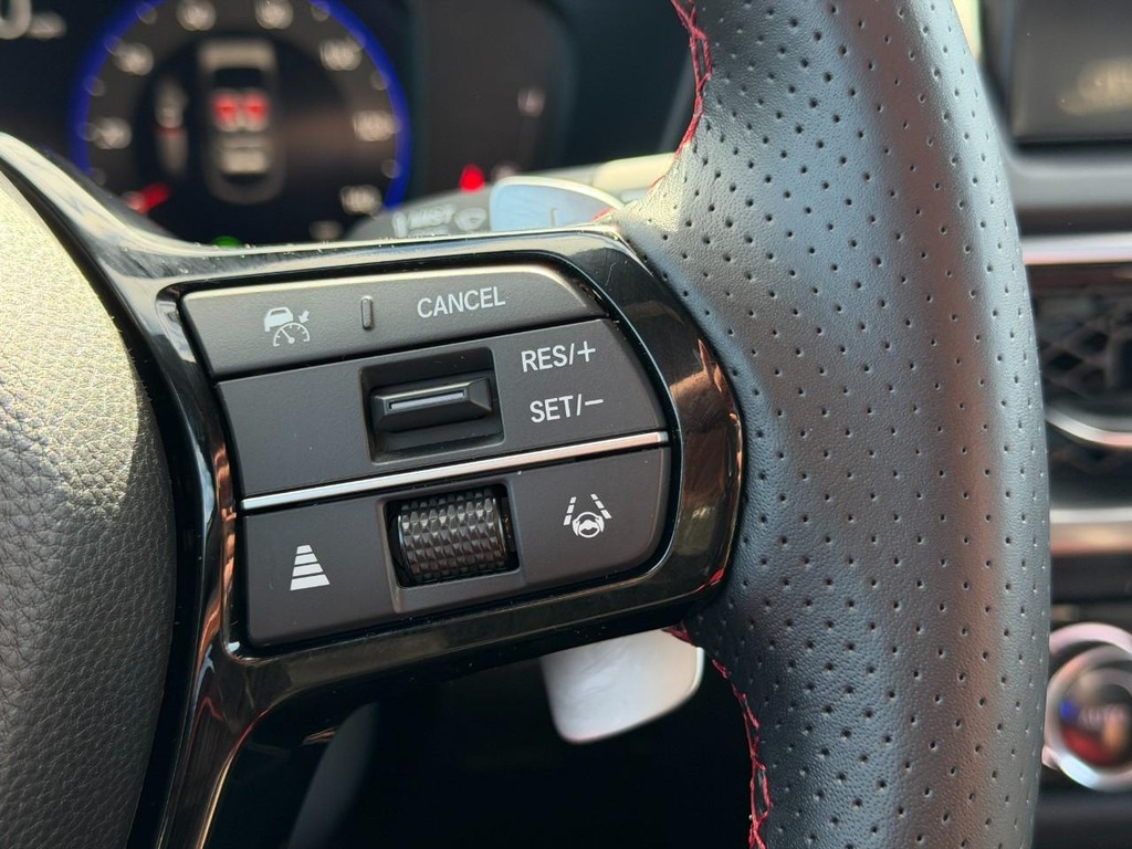 Acura ADX Vehicle Full-screen Gallery Image 18