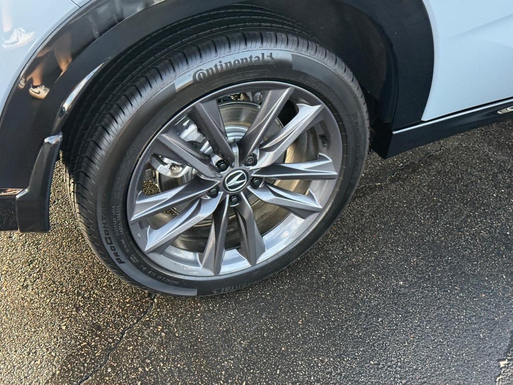 Acura ADX Vehicle Full-screen Gallery Image 08