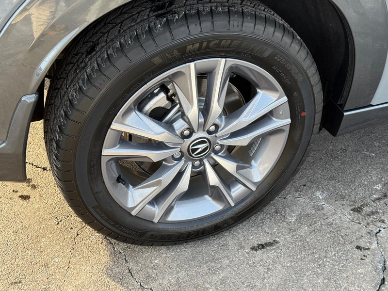 Acura ADX Vehicle Full-screen Gallery Image 07