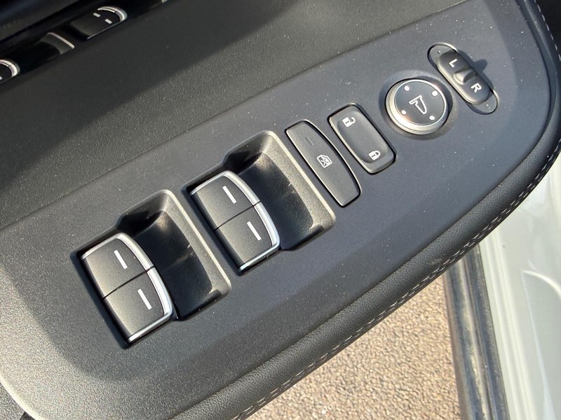 Acura ADX Vehicle Full-screen Gallery Image 14