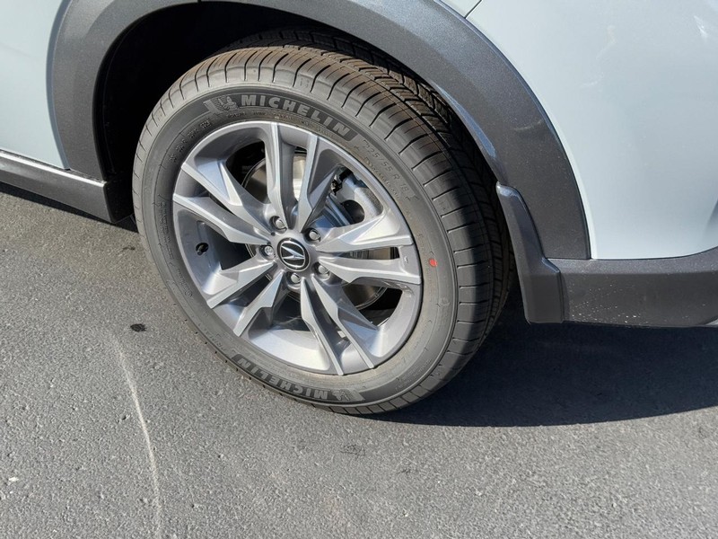 Acura ADX Vehicle Full-screen Gallery Image 04