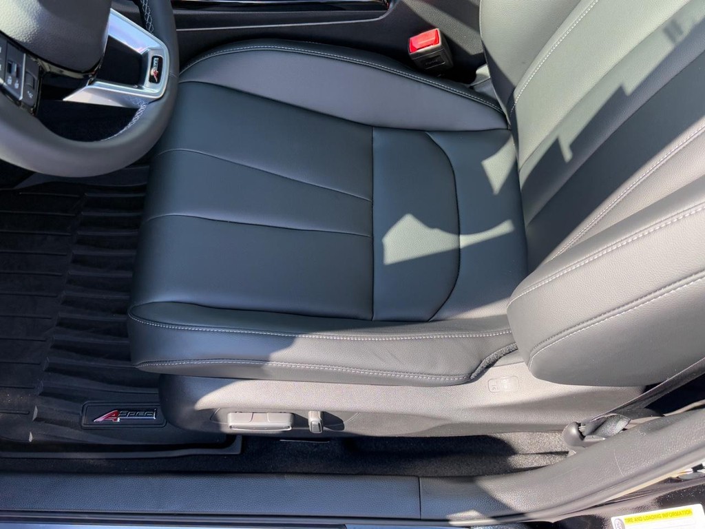 Acura Integra Vehicle Full-screen Gallery Image 11