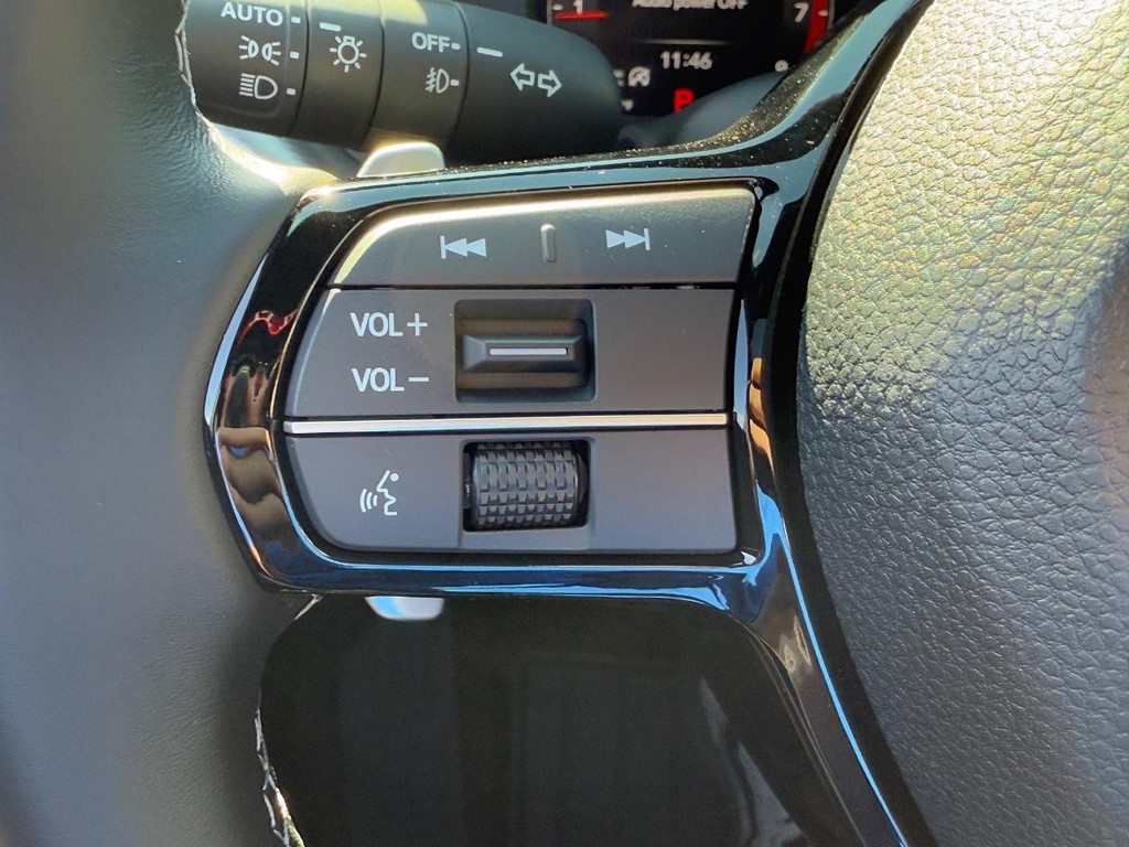 Acura Integra Vehicle Full-screen Gallery Image 12