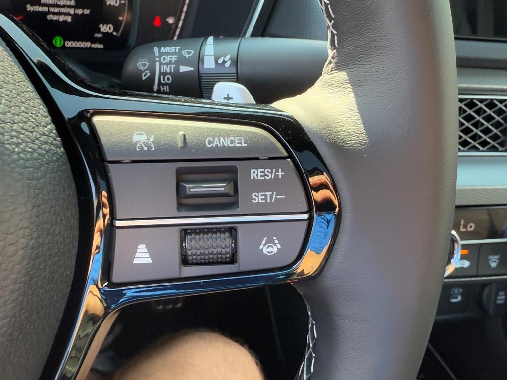 Acura Integra Vehicle Full-screen Gallery Image 13