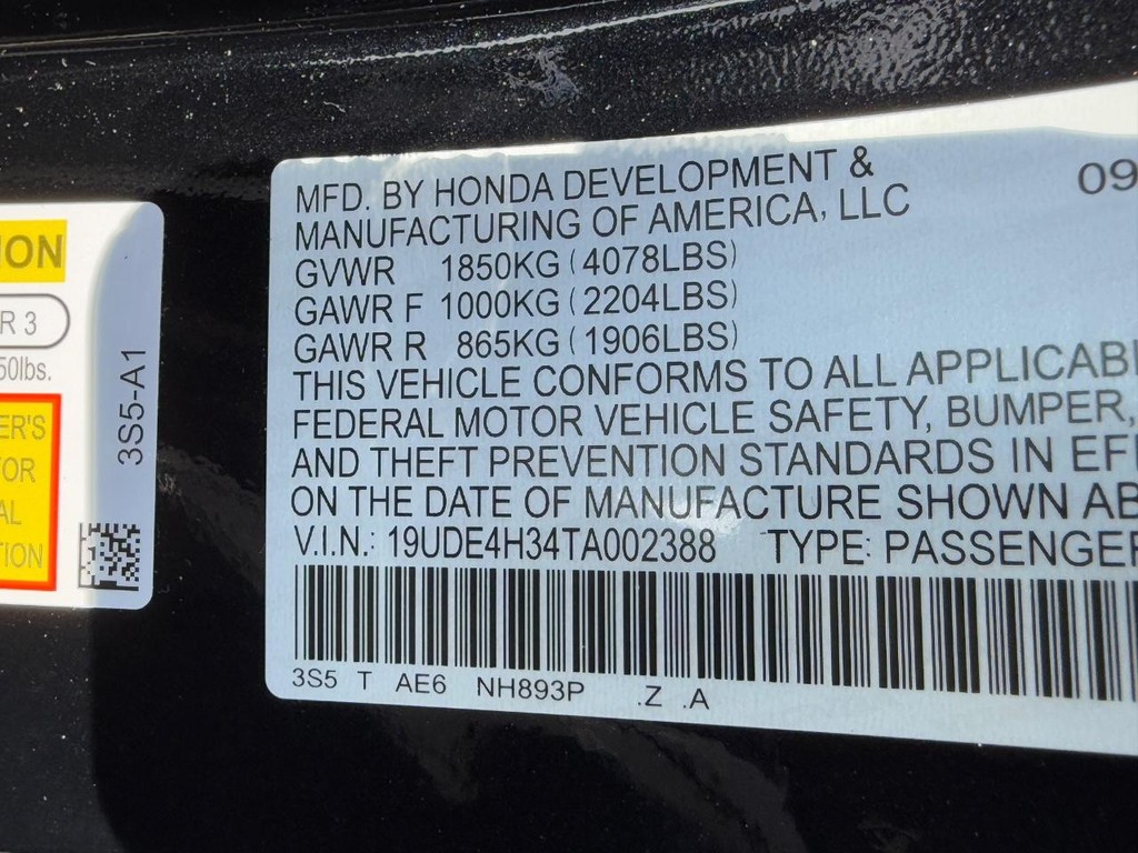 Acura Integra Vehicle Full-screen Gallery Image 17