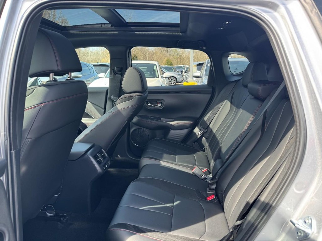 Acura ADX Vehicle Full-screen Gallery Image 10