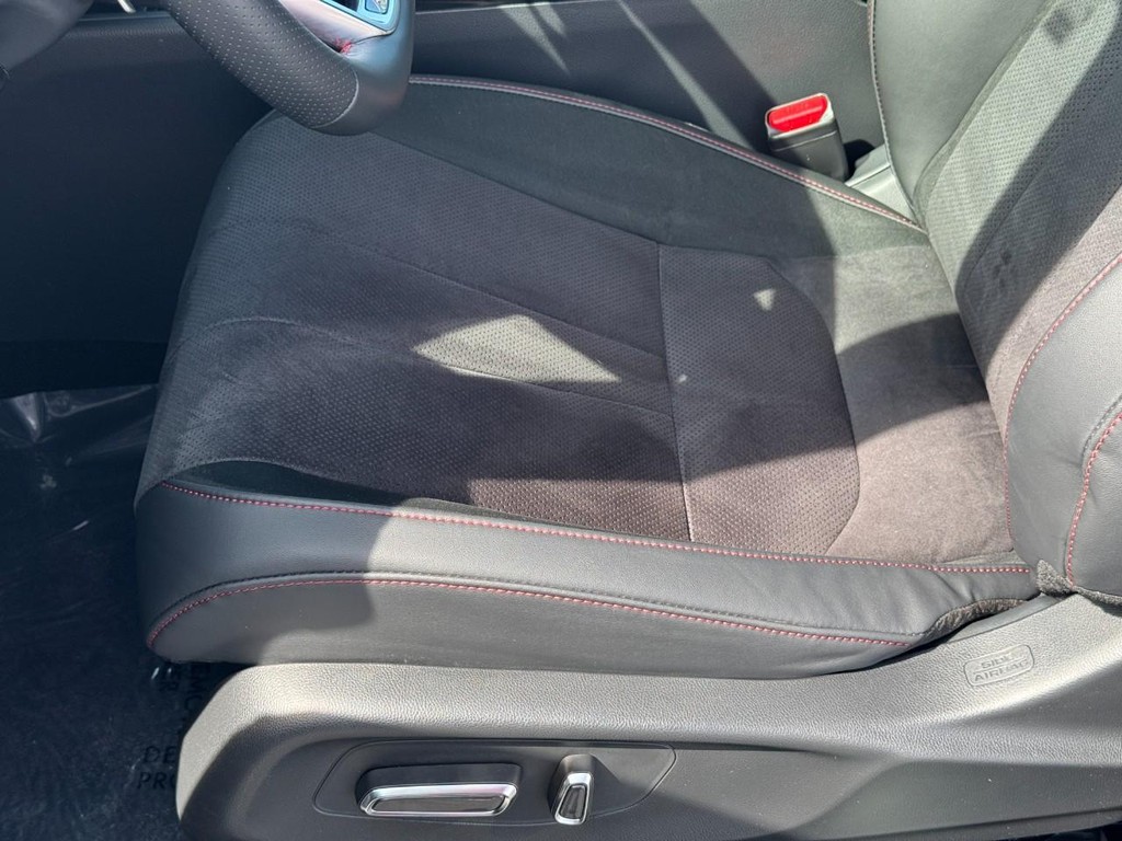 Acura ADX Vehicle Full-screen Gallery Image 15