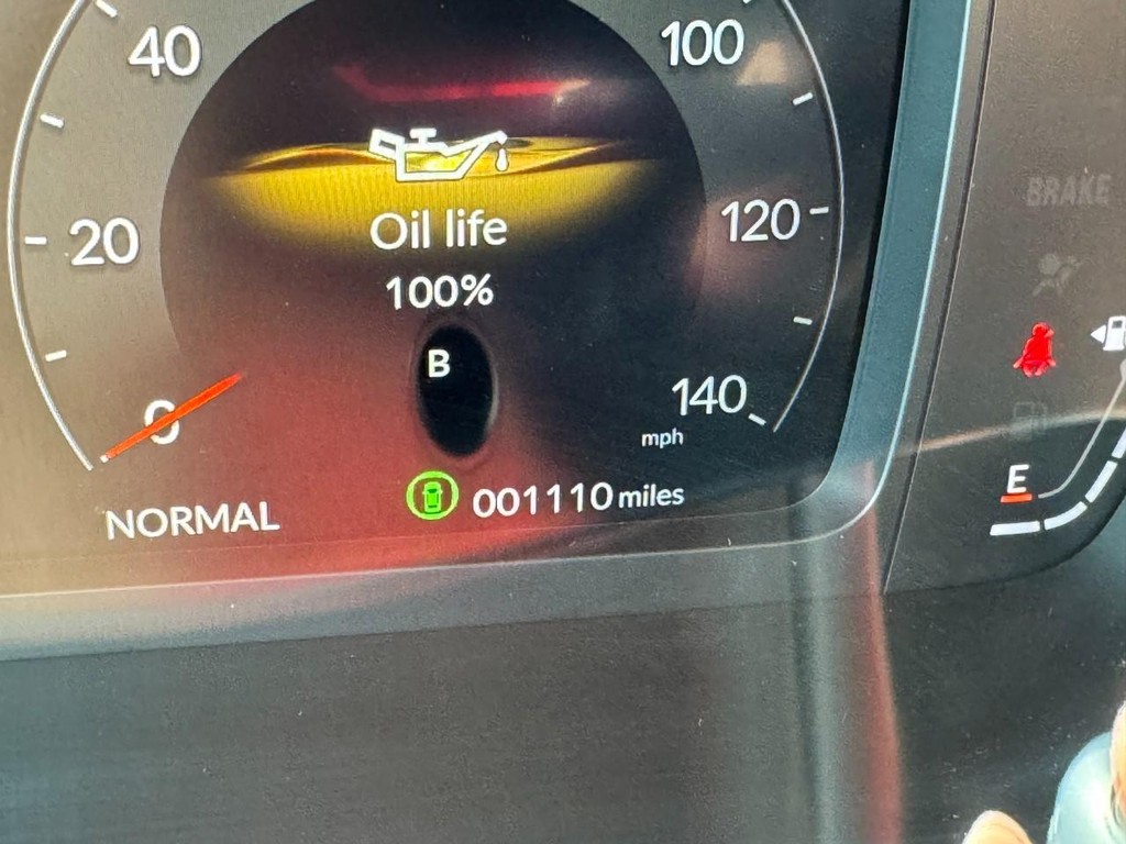 Acura ADX Vehicle Full-screen Gallery Image 19
