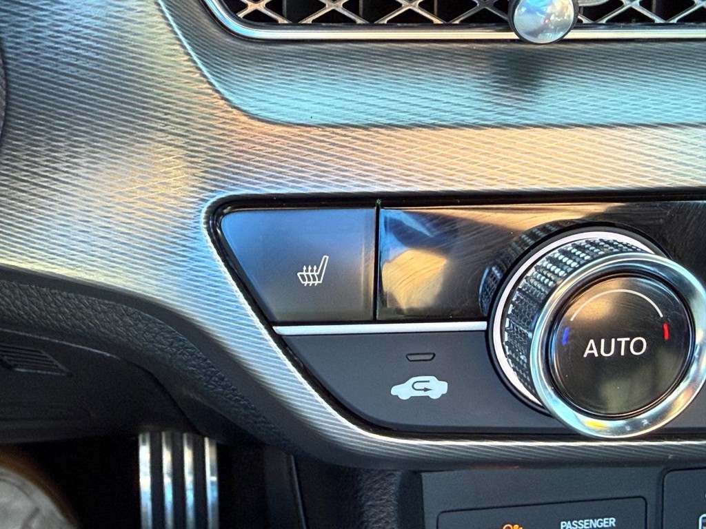 Acura Integra Vehicle Full-screen Gallery Image 23