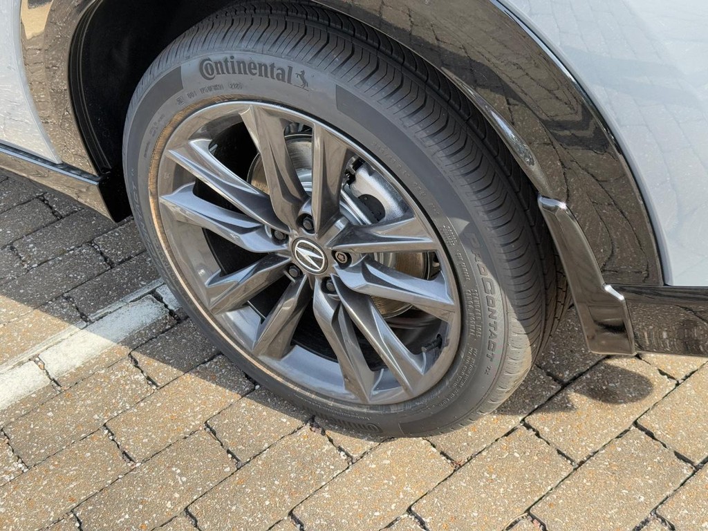 Acura ADX Vehicle Full-screen Gallery Image 05