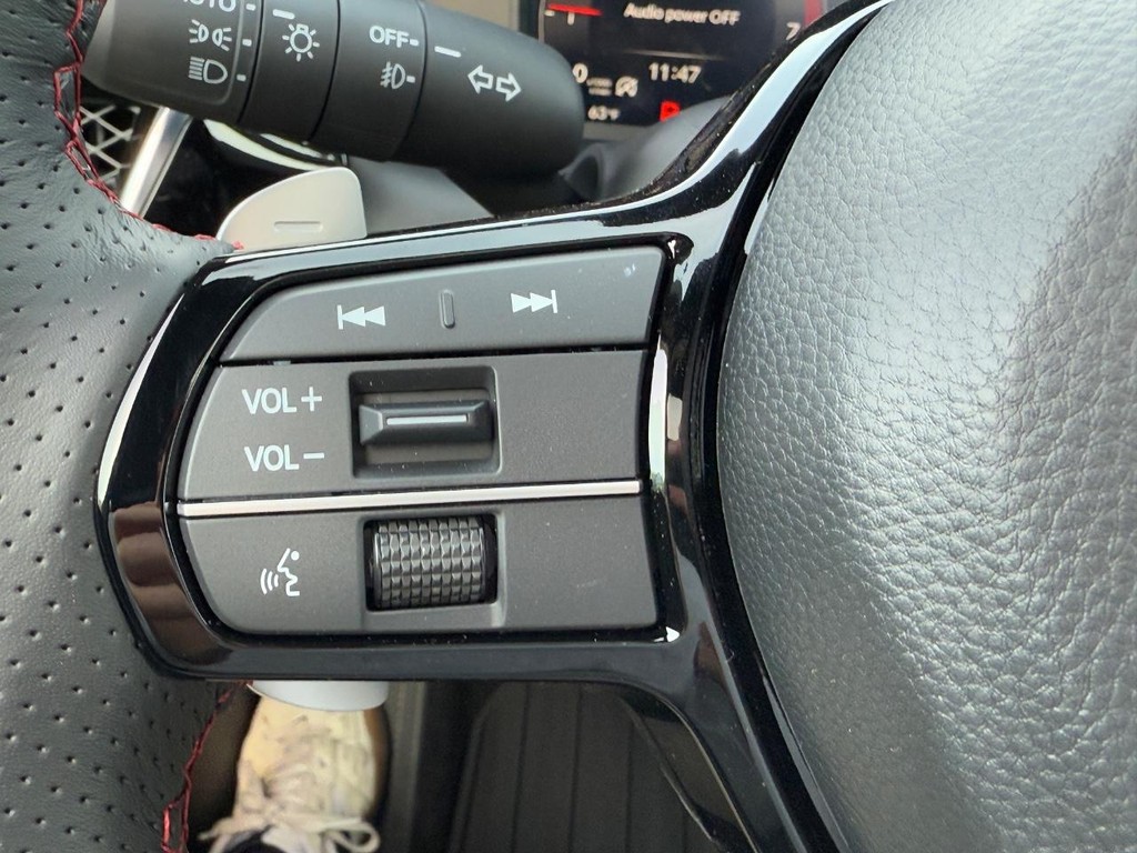 Acura ADX Vehicle Full-screen Gallery Image 12