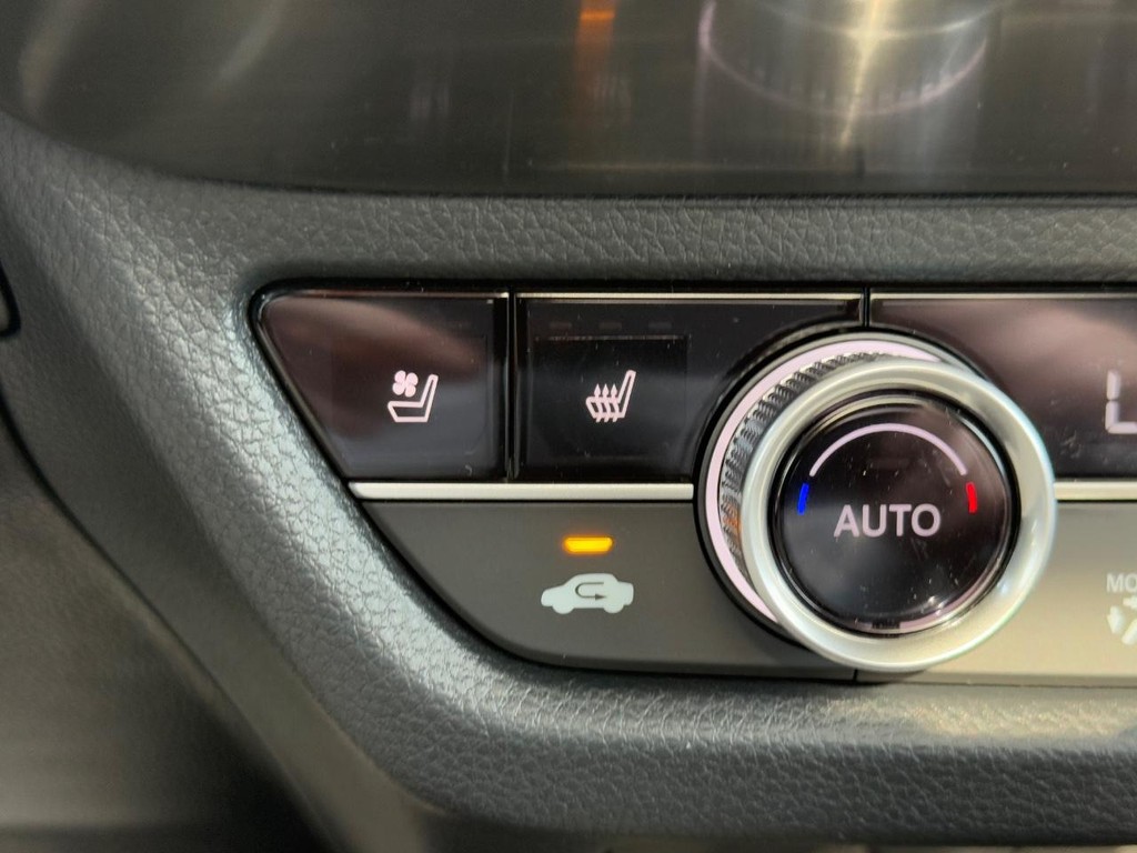 Acura ADX Vehicle Full-screen Gallery Image 16