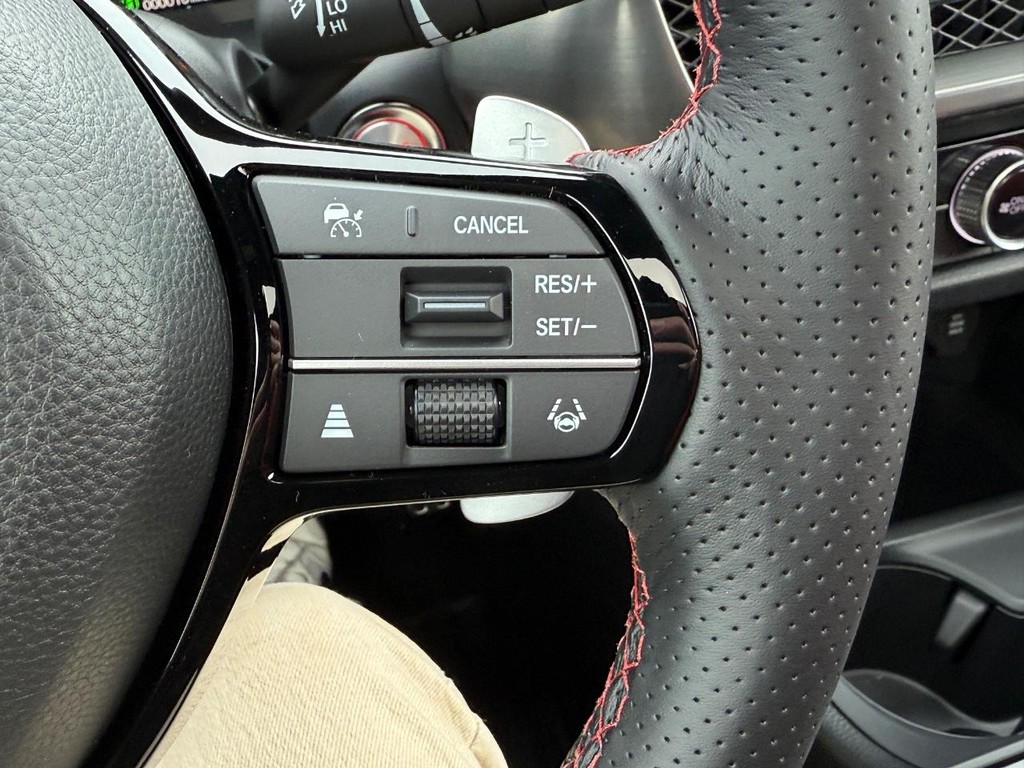 Acura ADX Vehicle Full-screen Gallery Image 13