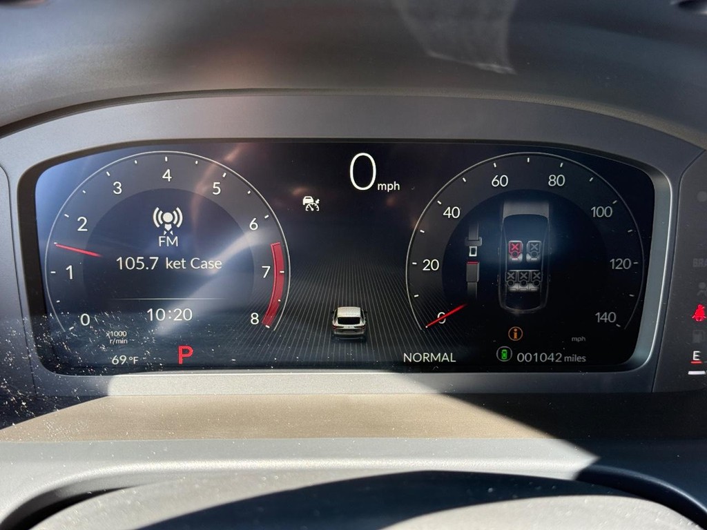 Acura ADX Vehicle Full-screen Gallery Image 14