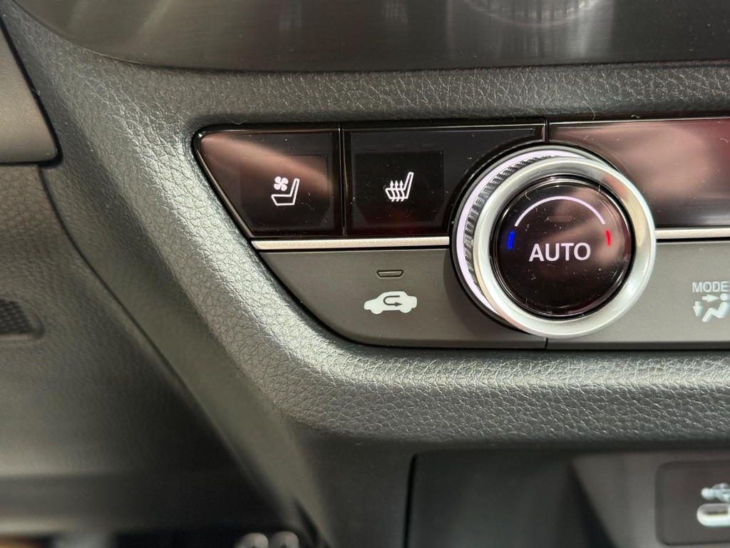 Acura ADX Vehicle Full-screen Gallery Image 17