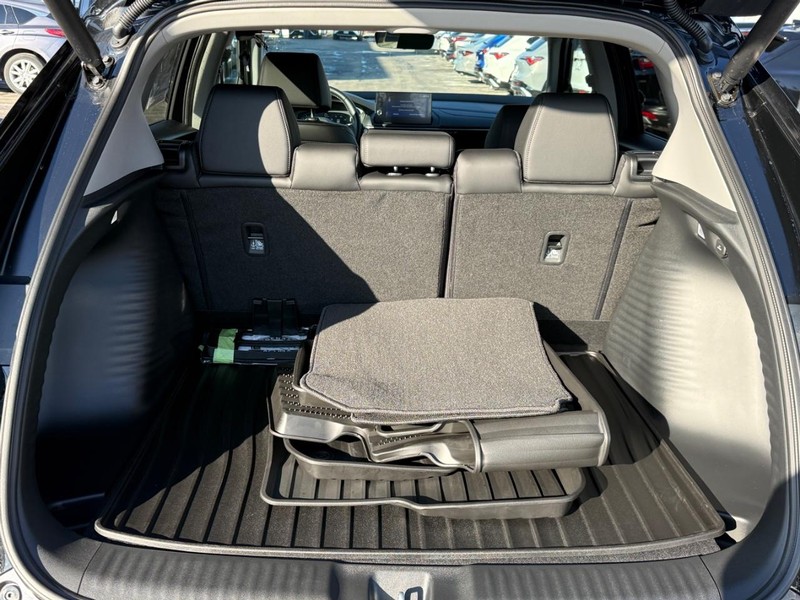 Acura ADX Vehicle Full-screen Gallery Image 04