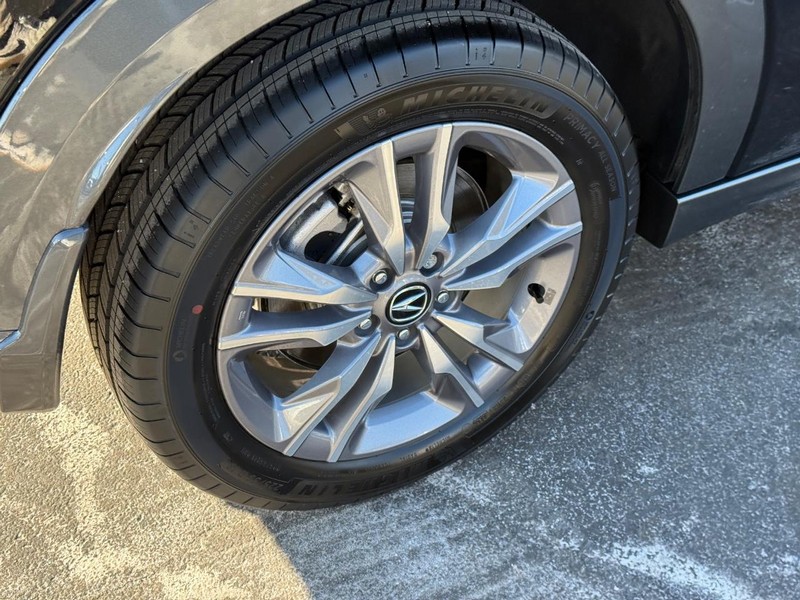 Acura ADX Vehicle Full-screen Gallery Image 07