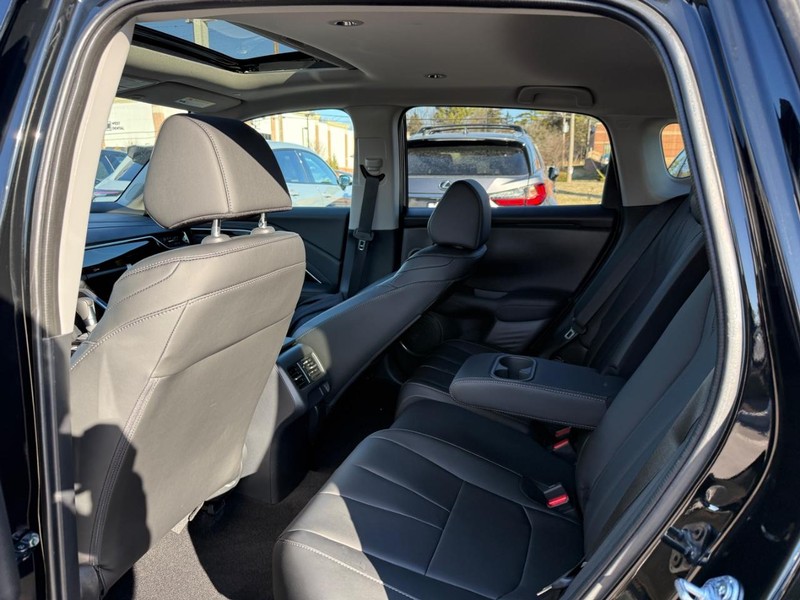 Acura ADX Vehicle Full-screen Gallery Image 10