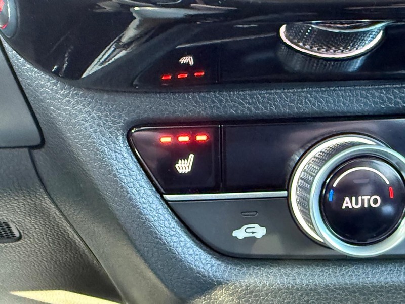 Acura ADX Vehicle Full-screen Gallery Image 21