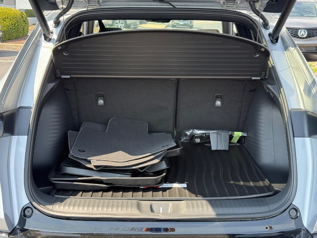 Acura ADX Vehicle Full-screen Gallery Image 04