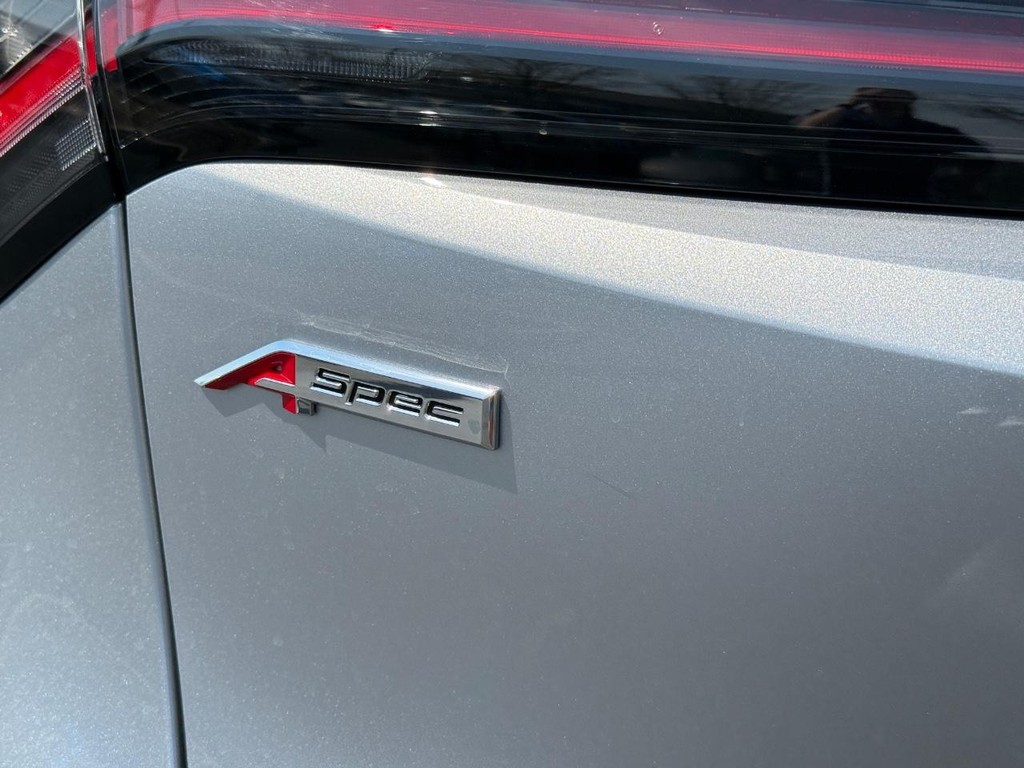 Acura ADX Vehicle Full-screen Gallery Image 06