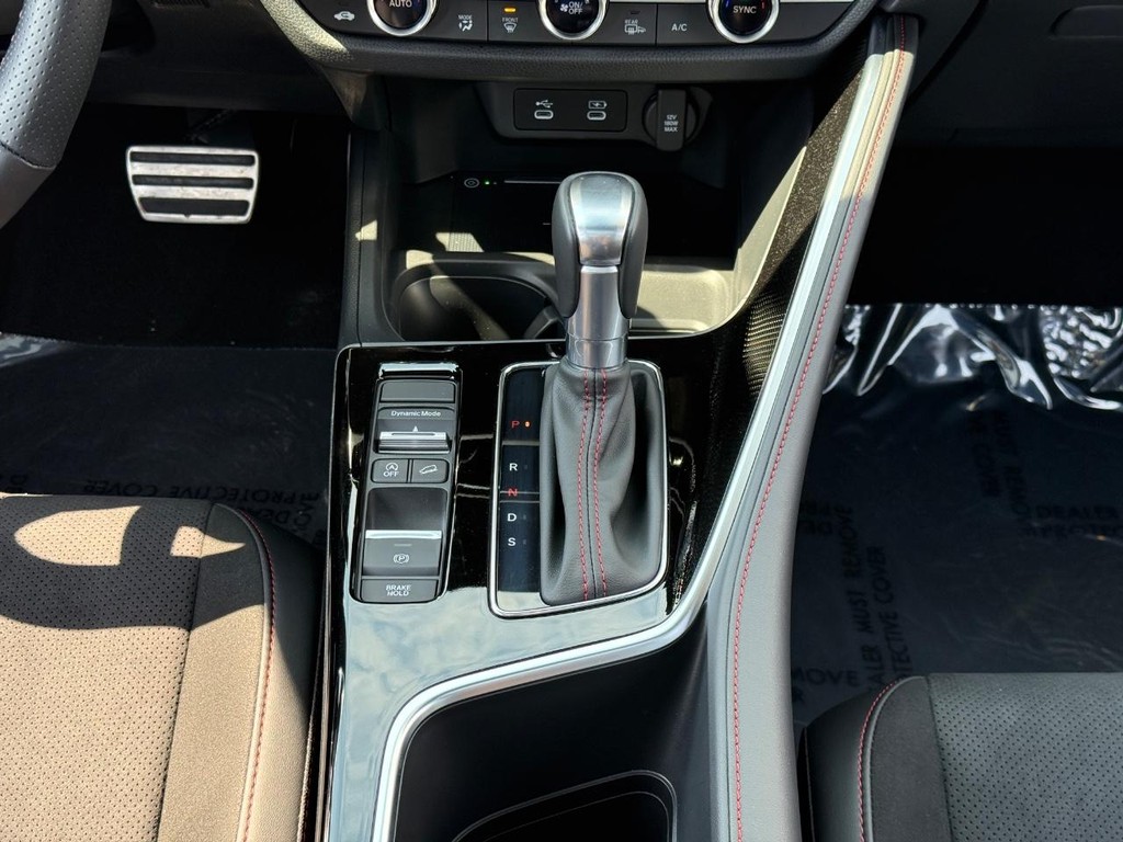 Acura ADX Vehicle Full-screen Gallery Image 15