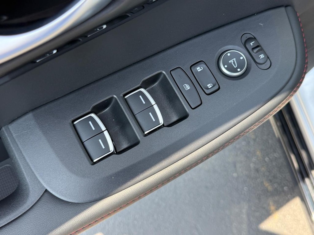 Acura ADX Vehicle Full-screen Gallery Image 16