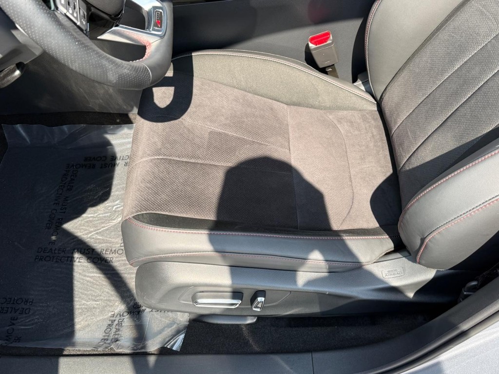 Acura ADX Vehicle Full-screen Gallery Image 17