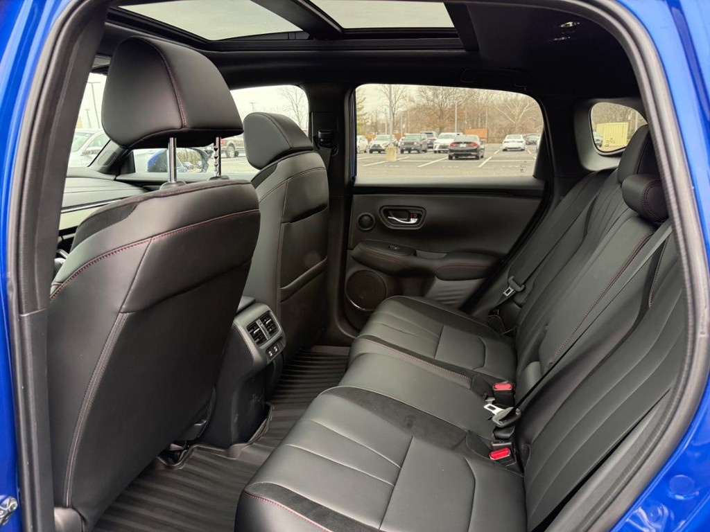 Acura ADX Vehicle Full-screen Gallery Image 06