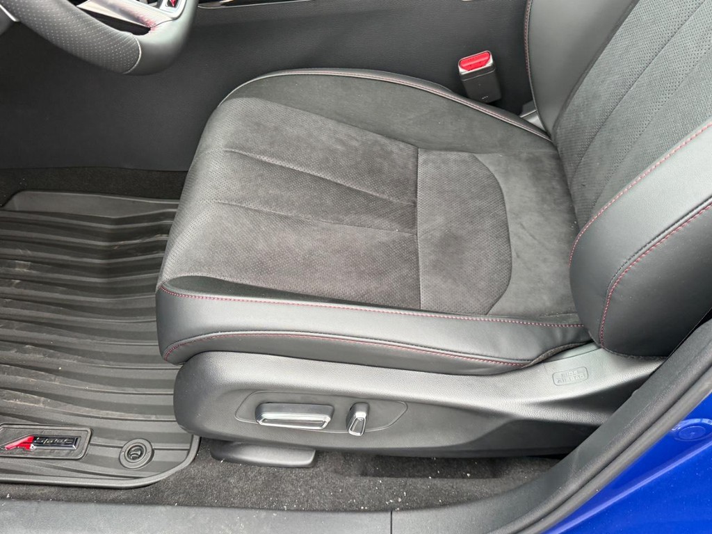 Acura ADX Vehicle Full-screen Gallery Image 11