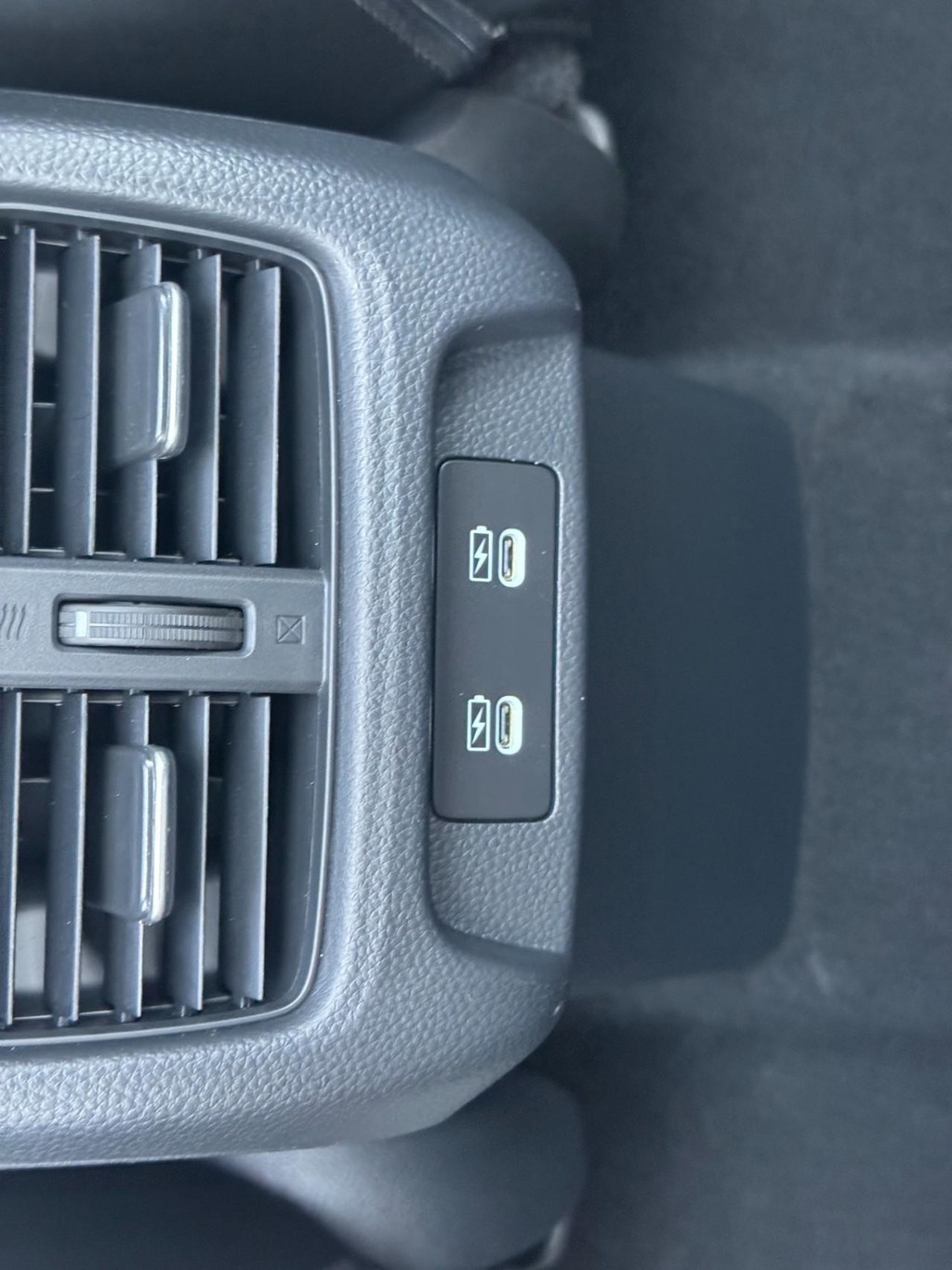 Acura ADX Vehicle Full-screen Gallery Image 12